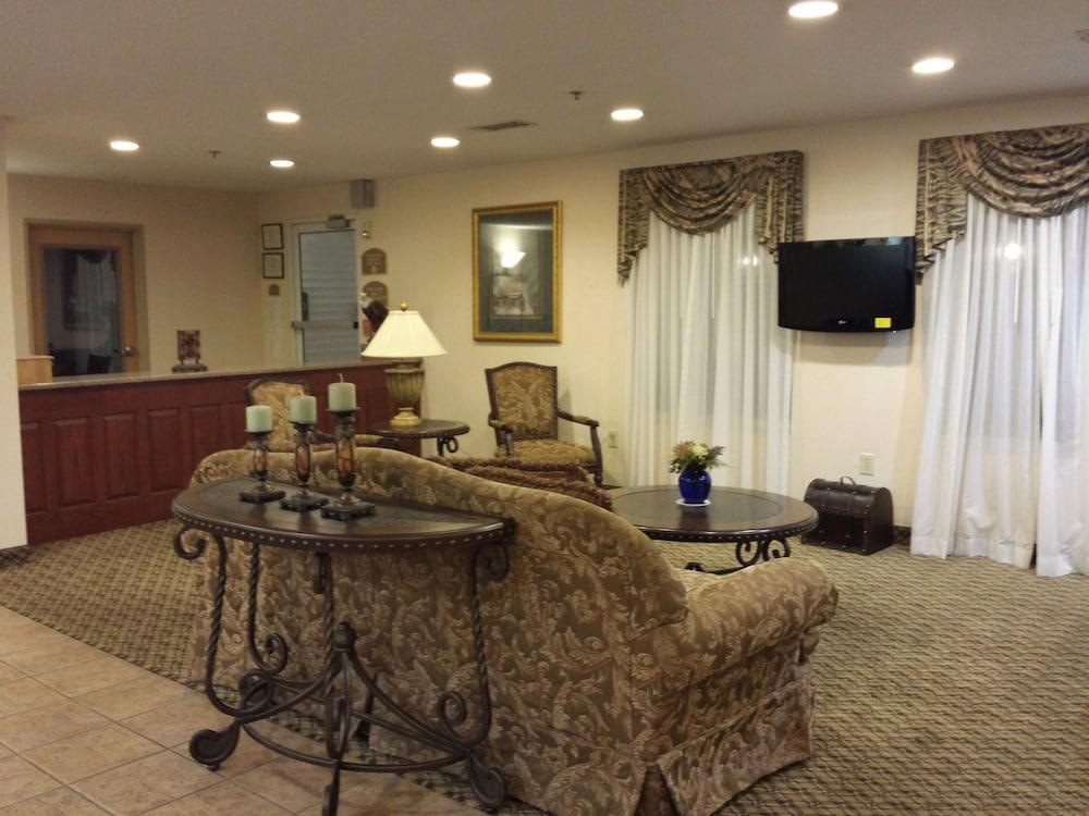 Clarion Pointe-Dillard Near Blue Ridge Mountains Hotel Buitenkant foto