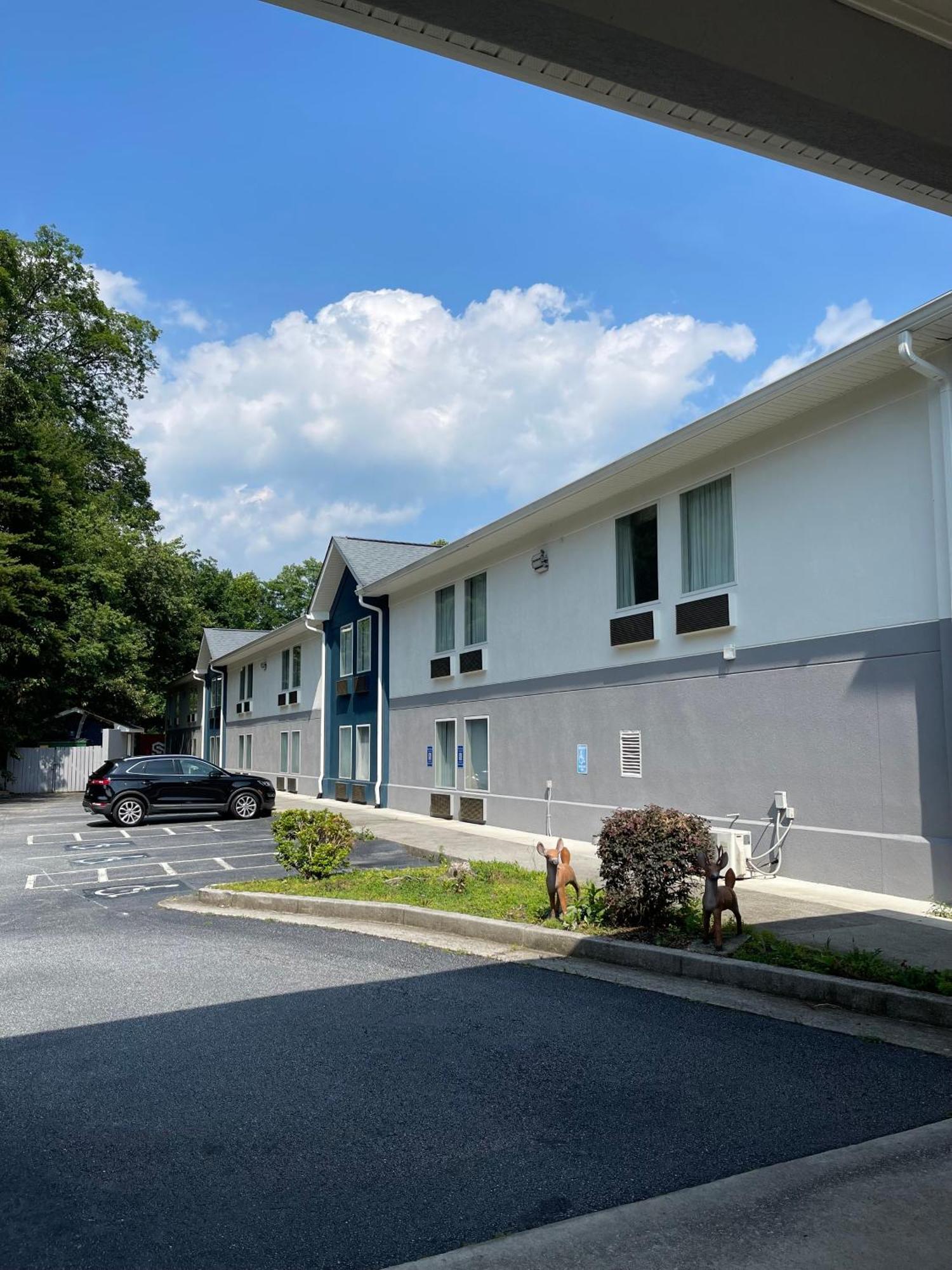 Clarion Pointe-Dillard Near Blue Ridge Mountains Hotel Buitenkant foto
