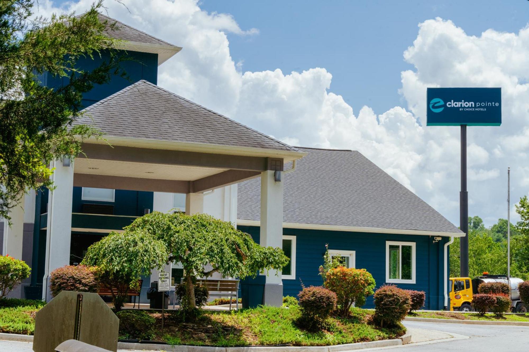 Clarion Pointe-Dillard Near Blue Ridge Mountains Hotel Buitenkant foto