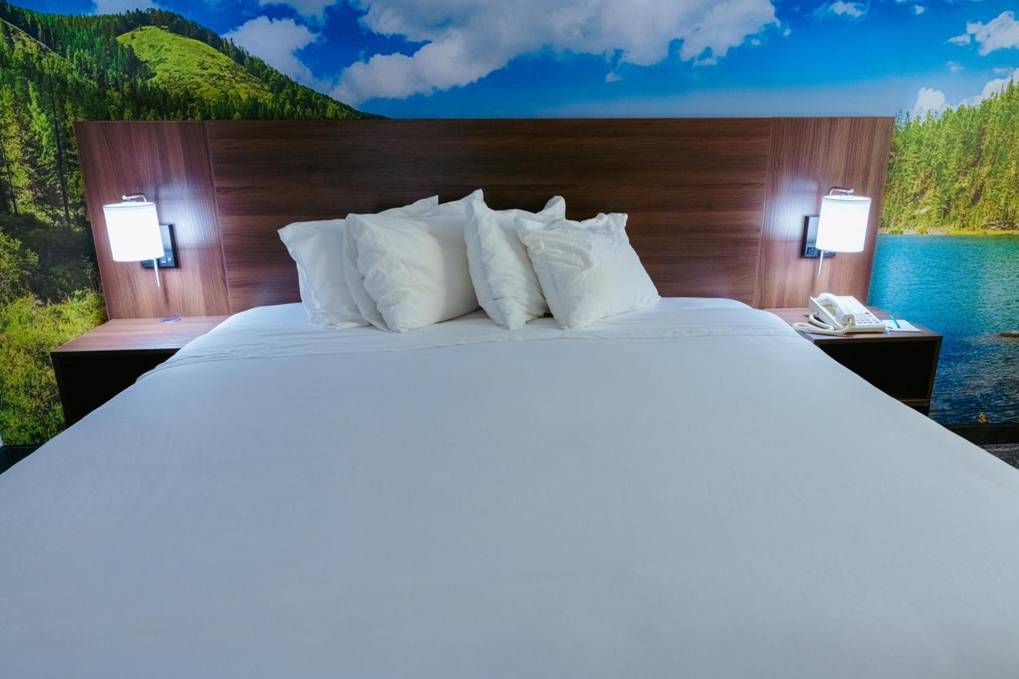 Clarion Pointe-Dillard Near Blue Ridge Mountains Hotel Buitenkant foto